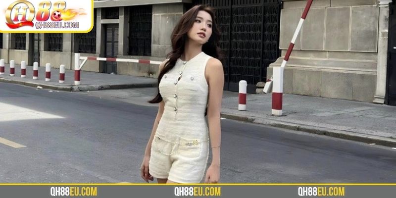 Chân dung tác giả Doris Phương